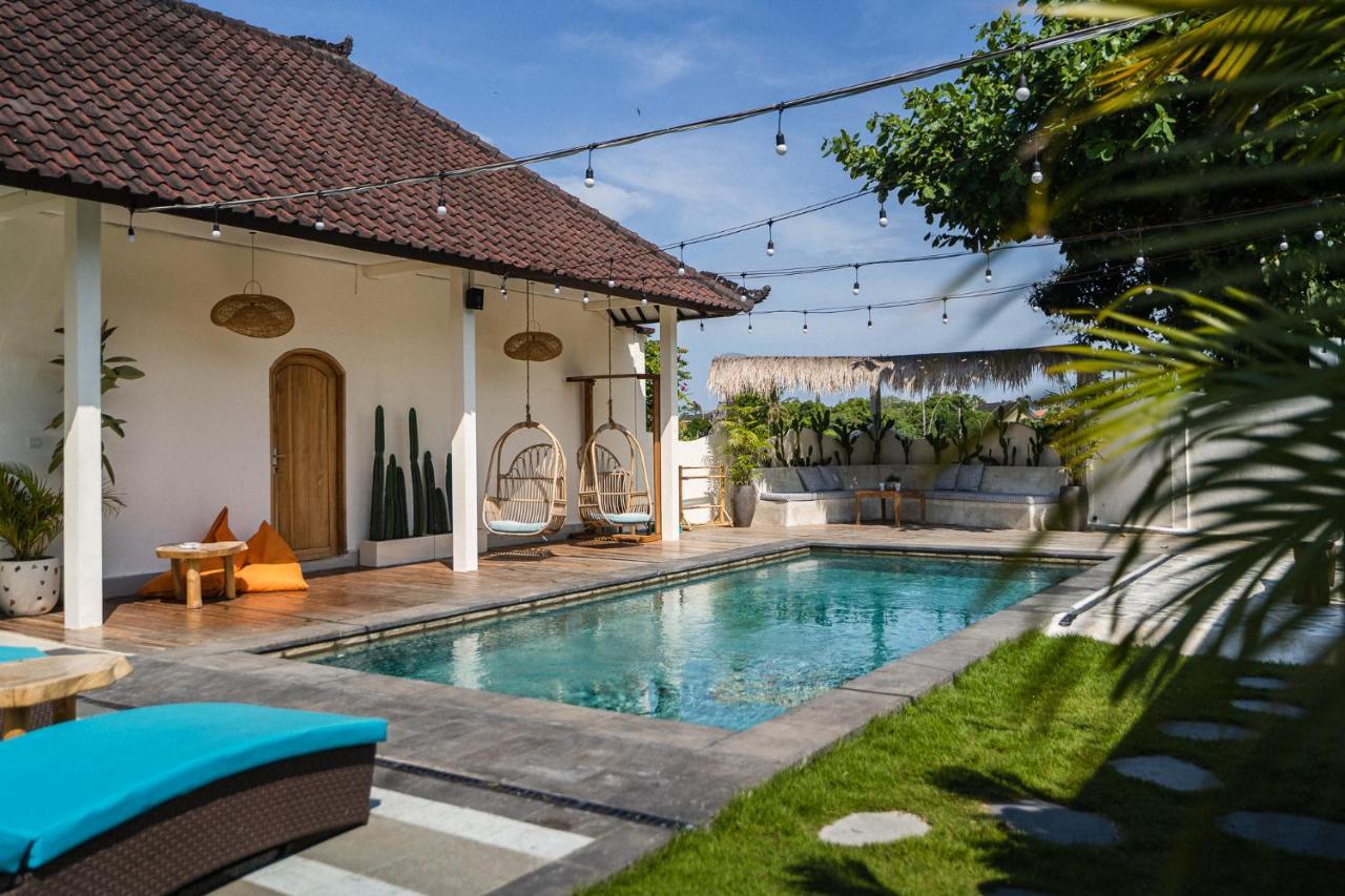 Shaka Clan Surf Hotel Canggu  Bagian luar foto