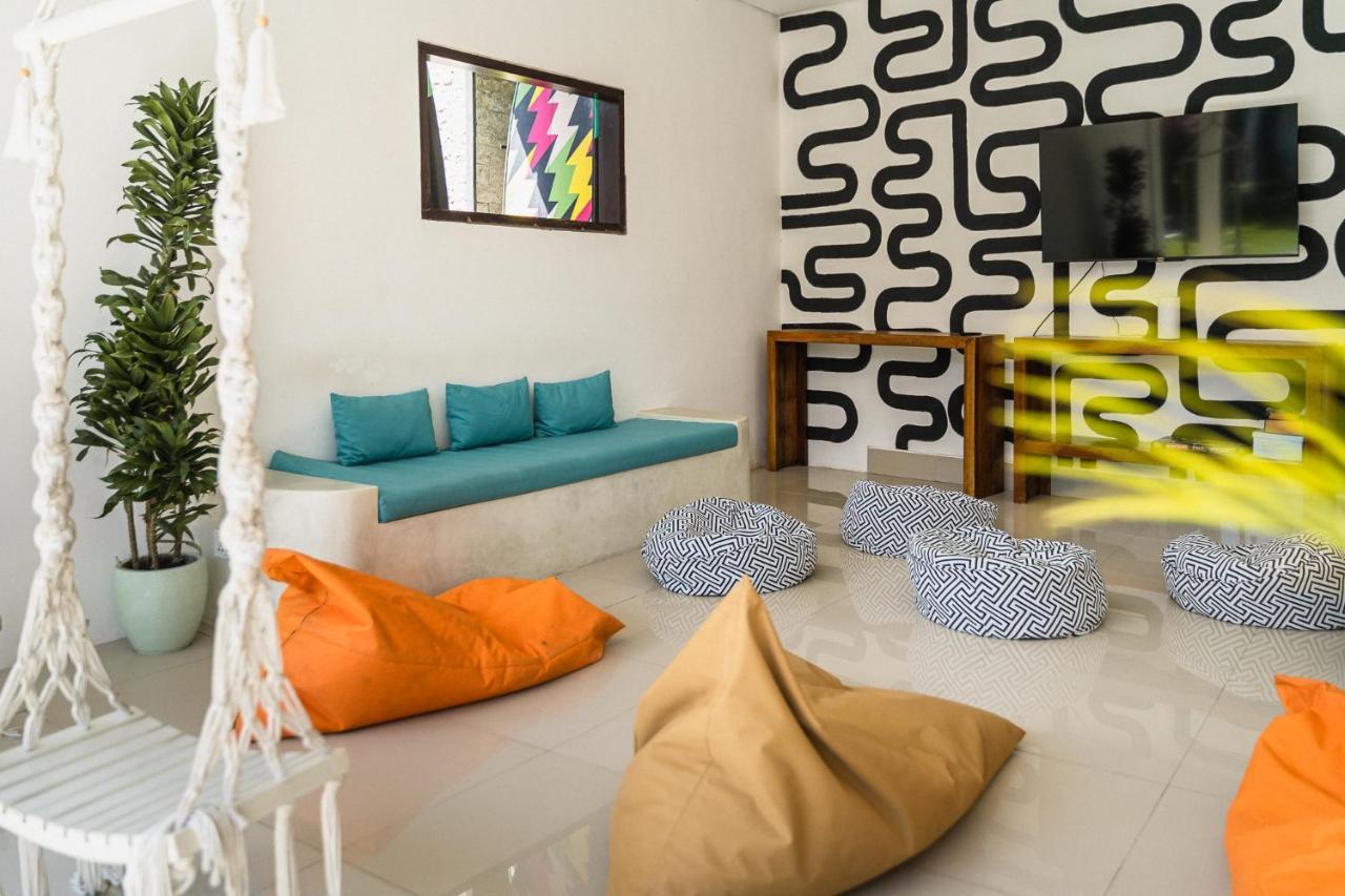 Shaka Clan Surf Hotel Canggu  Bagian luar foto
