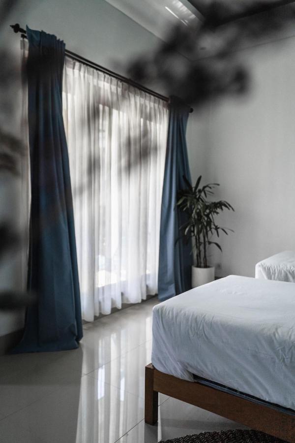 Shaka Clan Surf Hotel Canggu  Bagian luar foto