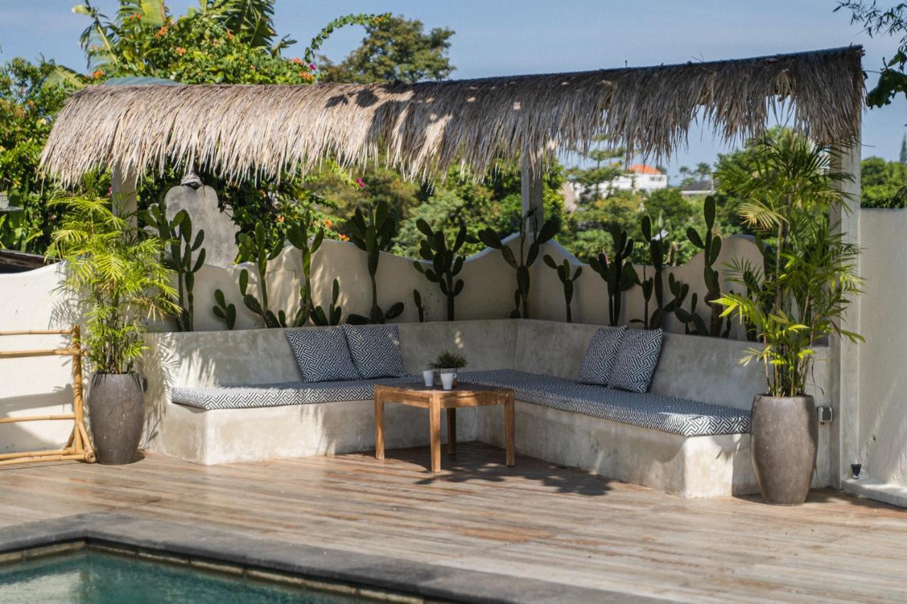 Shaka Clan Surf Hotel Canggu  Bagian luar foto